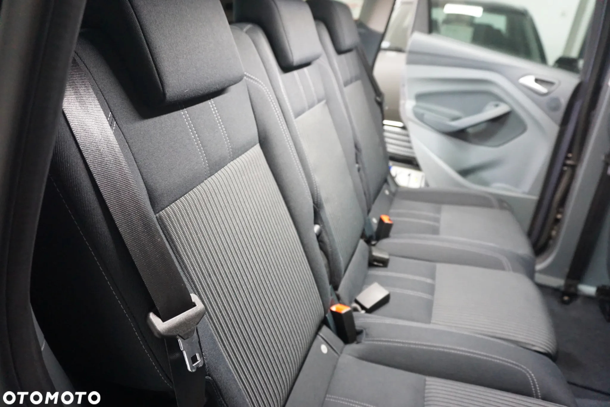Ford C-MAX 1.6 Edition - 18