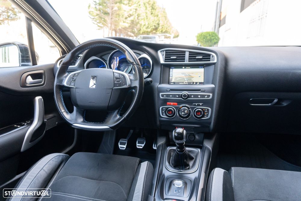 DS DS4 Crossback 1.6 BlueHDi So Chic J18 - 24