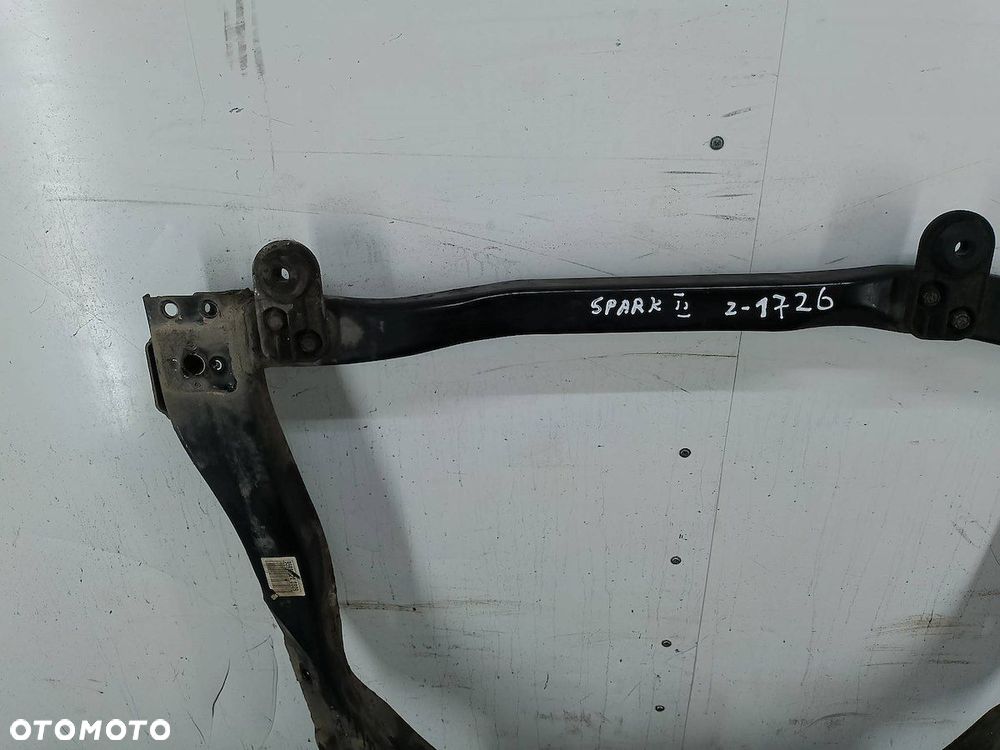 WÓZEK,TRAWERS PRZÓD CHEVROLET SPARK II 95989824 1.2 16V - 4