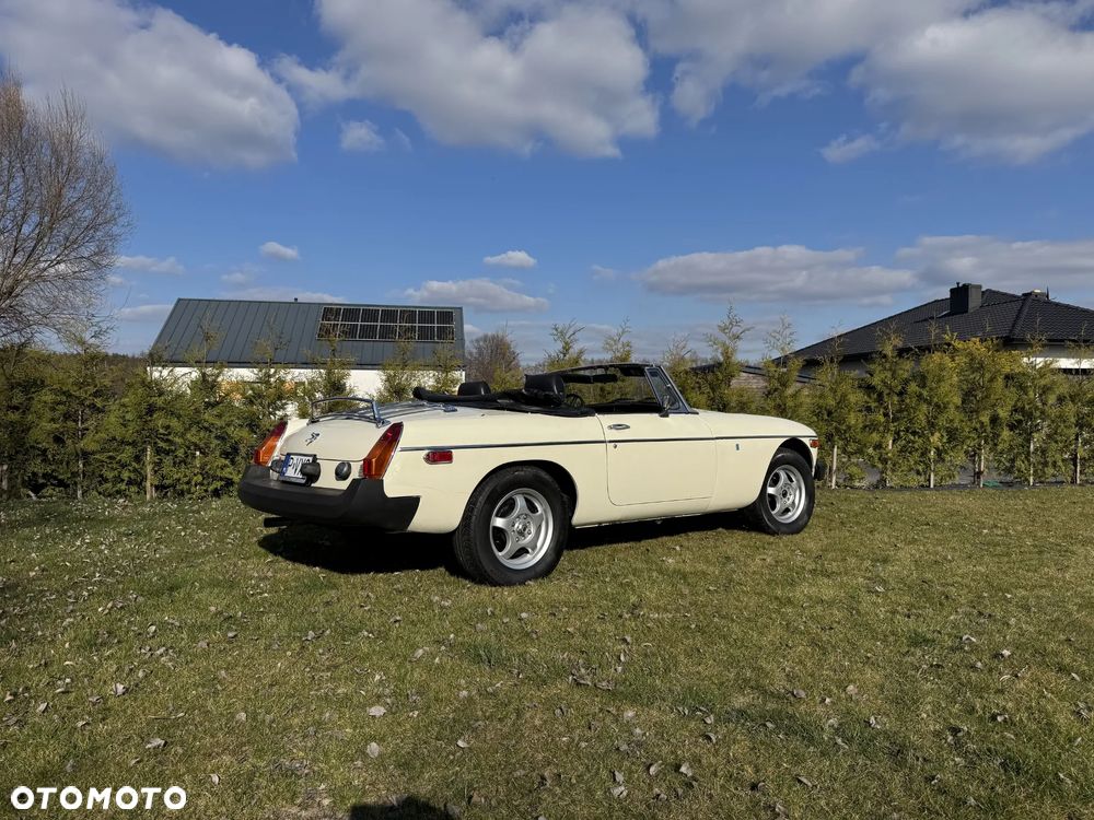 MG MGB - 5