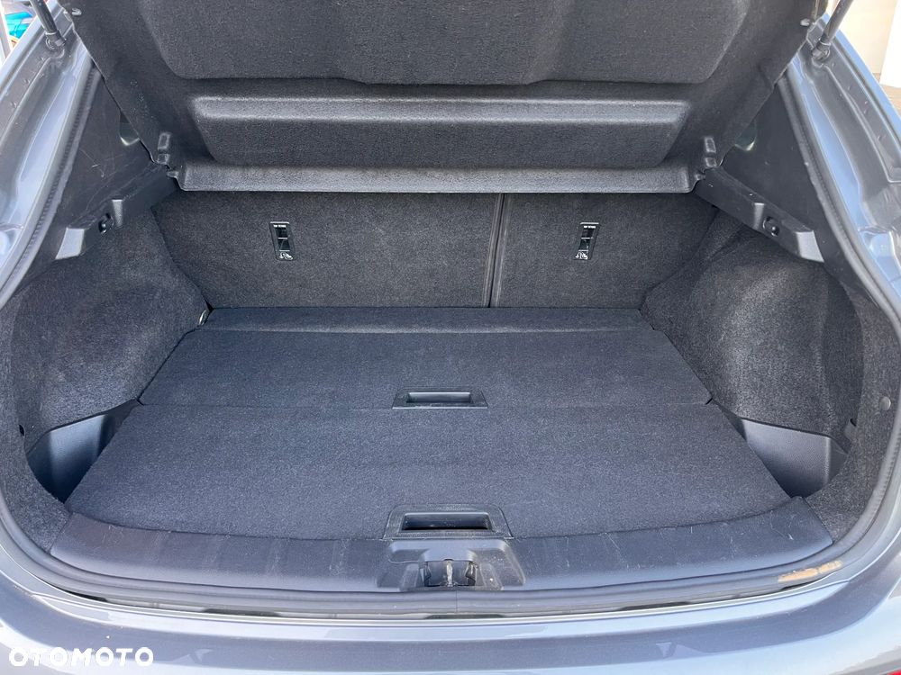 Nissan Qashqai 1.6 dCi Xtronic TEKNA+ - 17