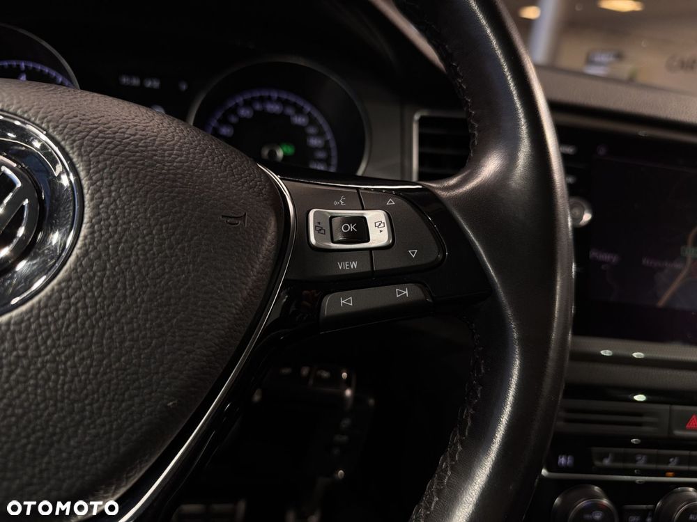 Volkswagen Golf Sportsvan - 21