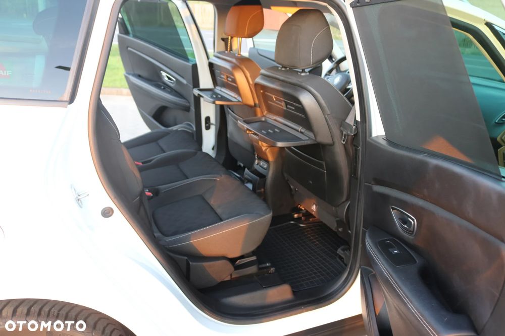 Renault Grand Scenic - 26
