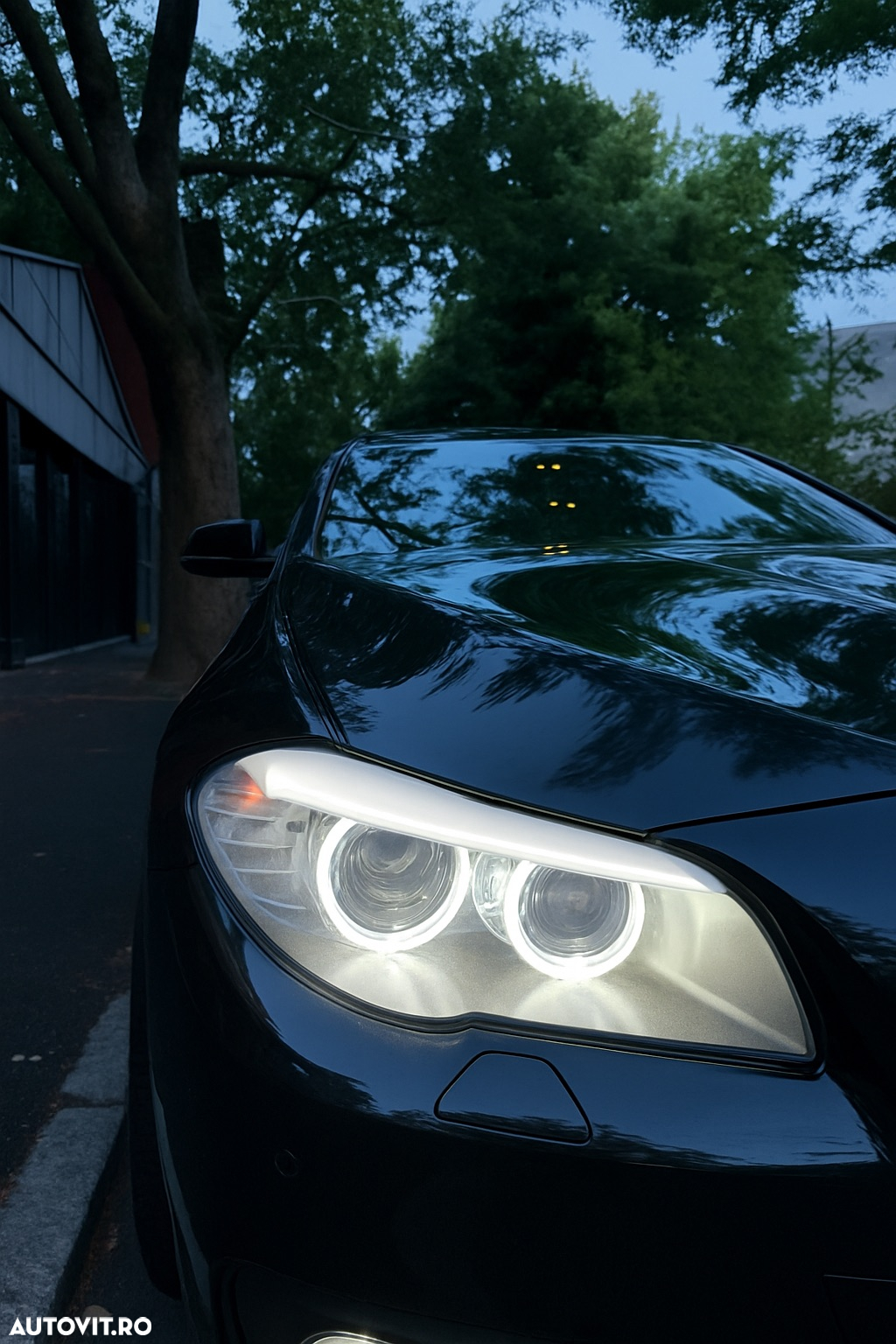 BMW Seria 5 520d Touring Aut. Luxury Line - 9
