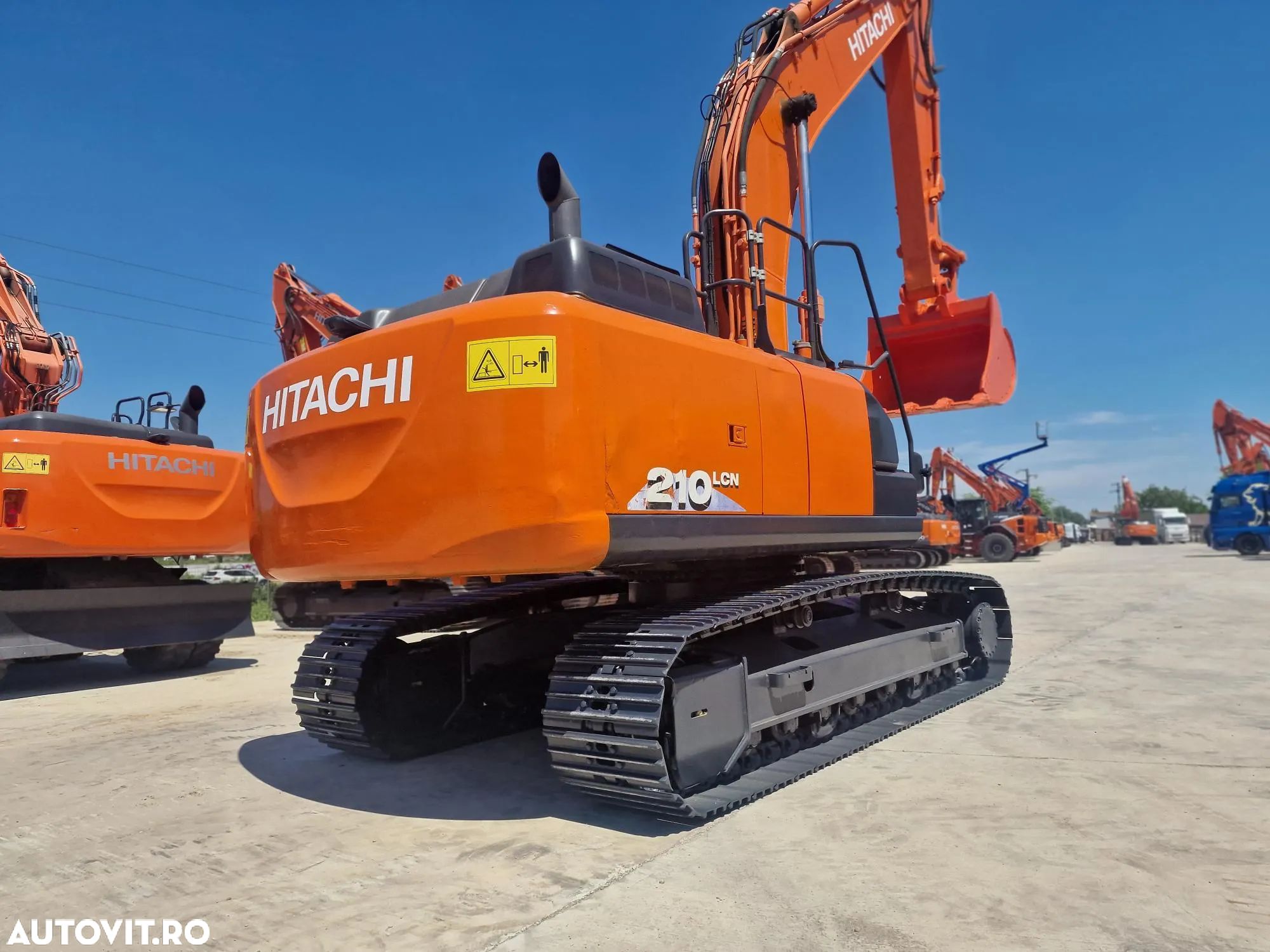 Hitachi ZX210, 2018, 8.114h, 22 tone-78900 EUR+Tva, latime 2,49m, Ins picon, protectie acoperis cabina, Aer conditinoat climatronic, STARE FOARTE BUNA, posibilitate leasing 3 ani-PROMOTIE 78900 EUR+Tva - 1