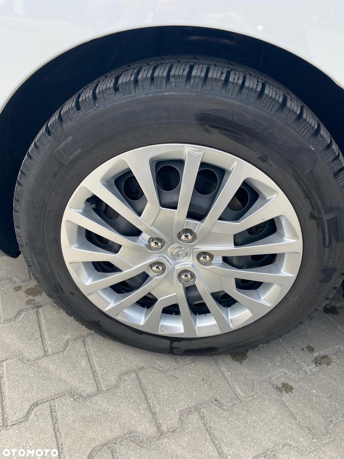 Opel Vivaro - 37