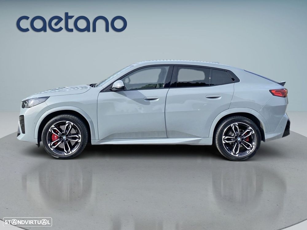 BMW iX2 eDrive20 Pack Desportivo M Pro - 26