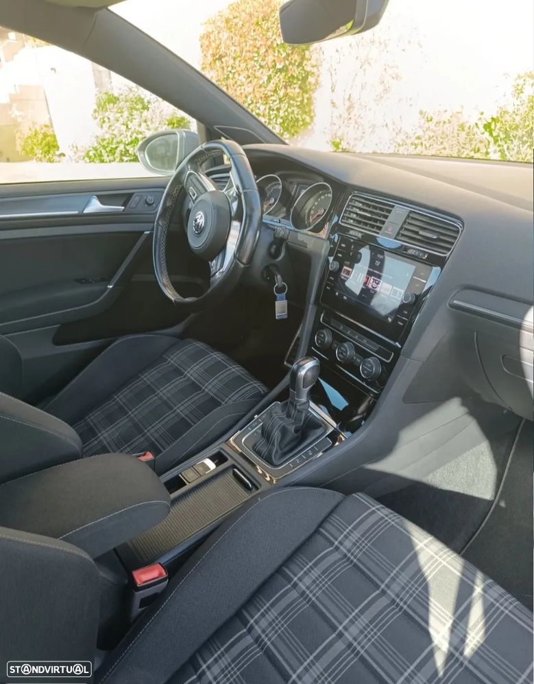 VW Golf 2.0 TDI GTD DSG - 11