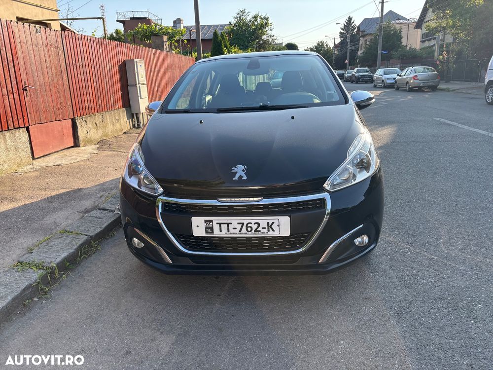 Peugeot 208 1.2 L PureTech Turbo Allure - 3
