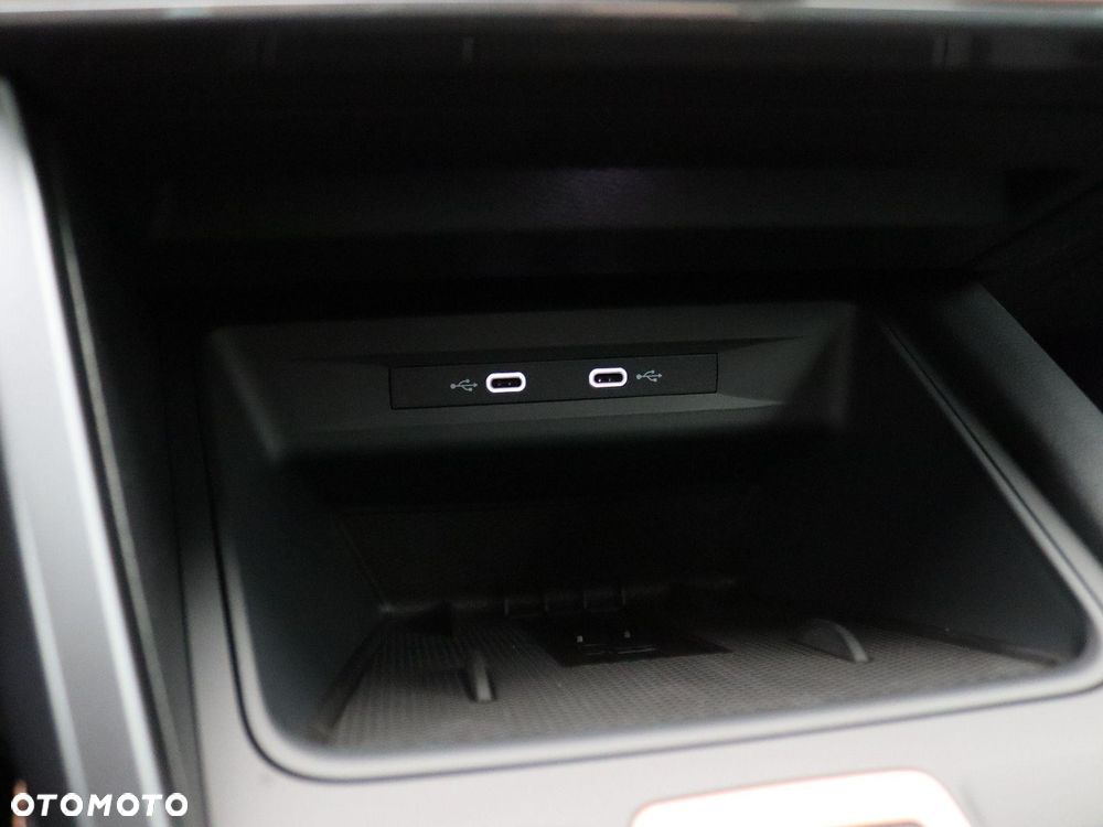 Cupra Formentor 1.5 e-Hybrid DSG VZ - 27
