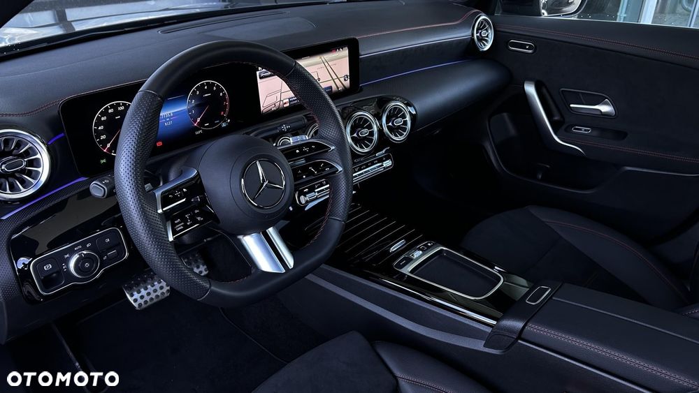 Mercedes-Benz CLA 200 AMG Line 7G-DCT - 11