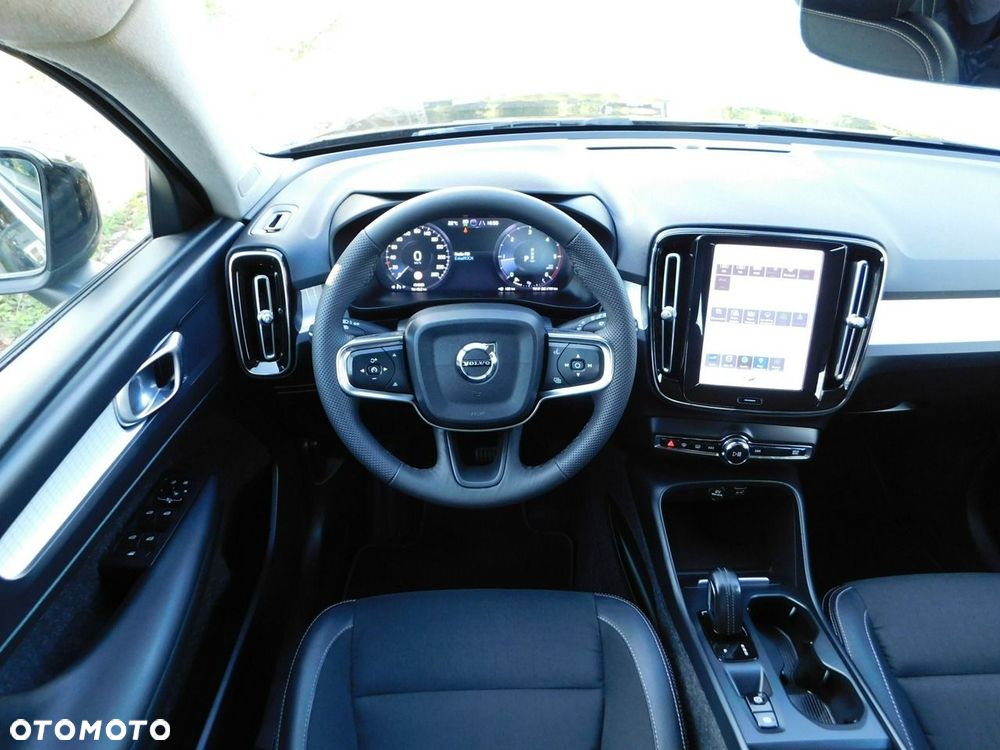 Volvo XC 40 D3 Momentum Pro - 8
