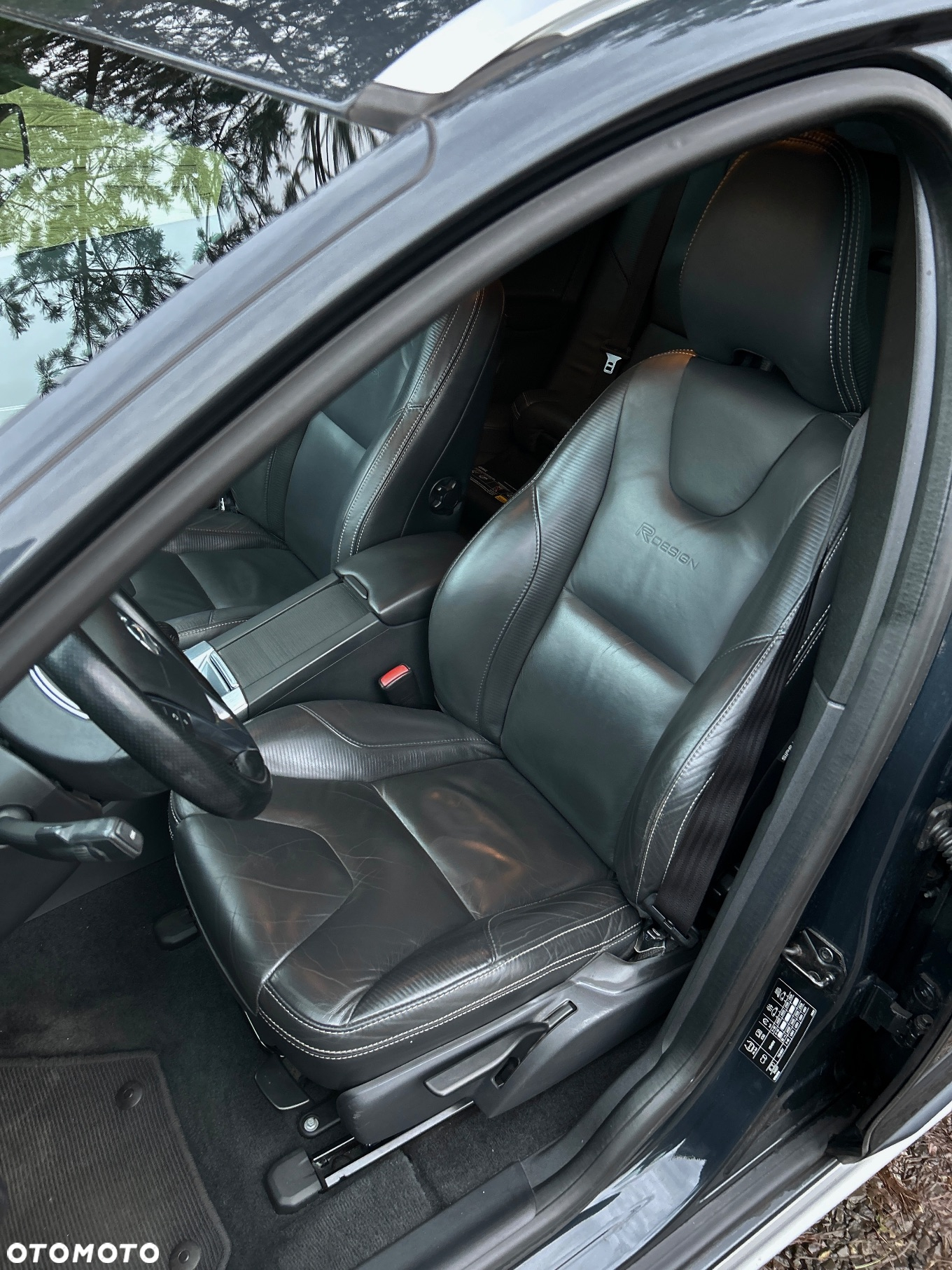 Volvo XC 60 D4 R-Design - 8
