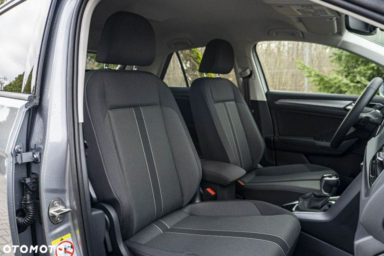 Volkswagen T-Roc - 23