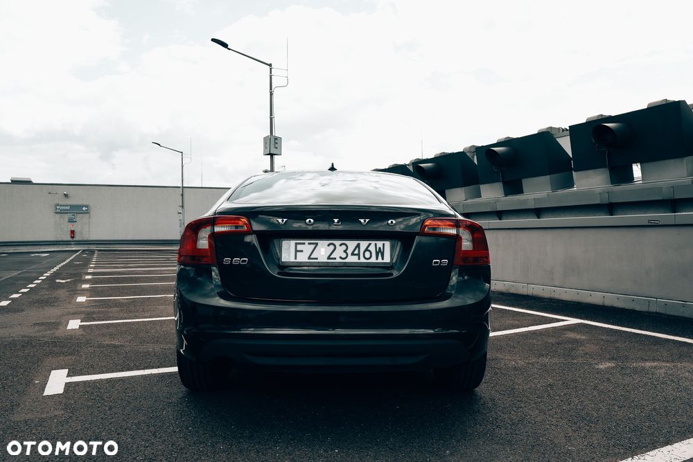 Volvo S60 D3 Geartronic Momentum - 2