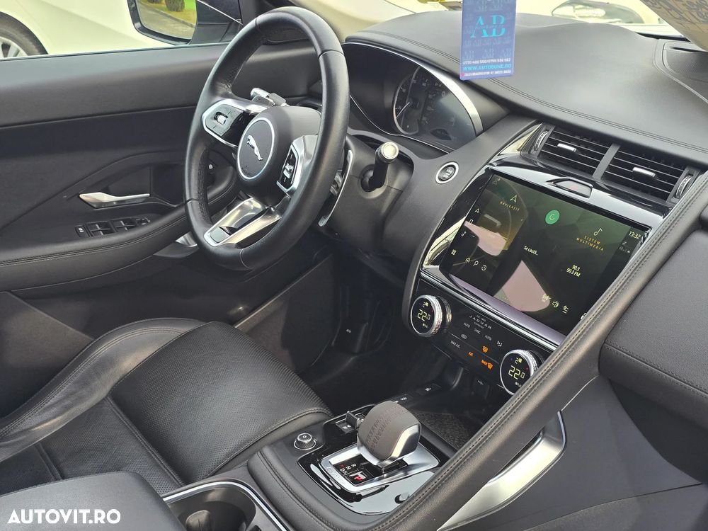 Jaguar E-Pace D165 AWD Aut. SE - 14