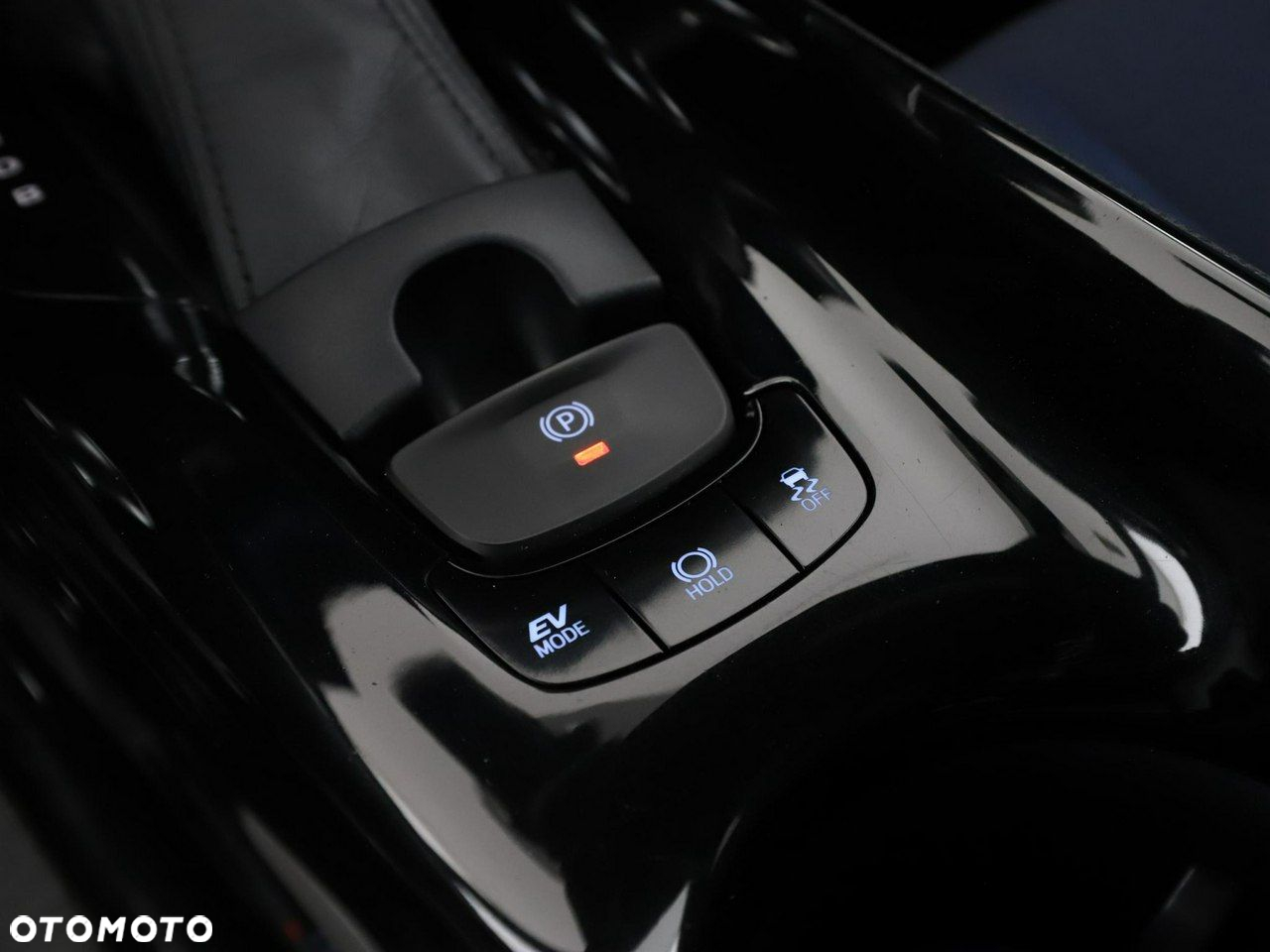 Toyota C-HR 1.8 Hybrid Dynamic - 29