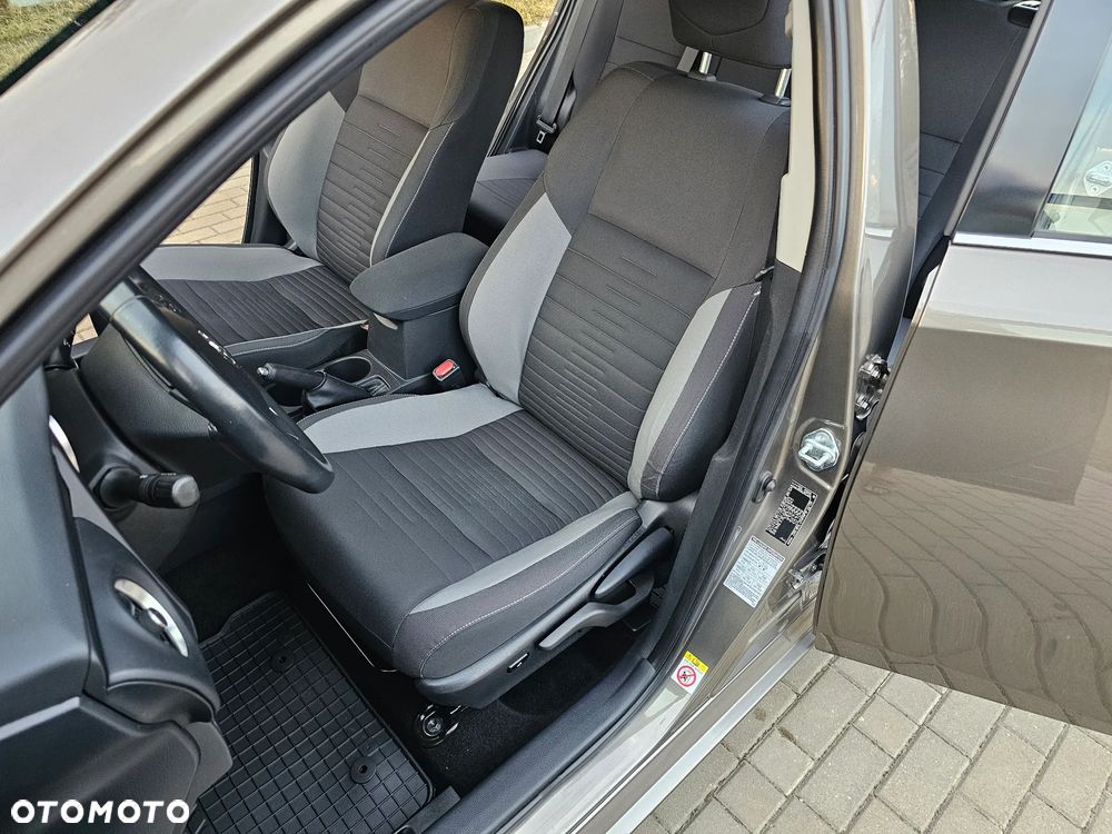 Toyota Auris 1.6 Premium - 9