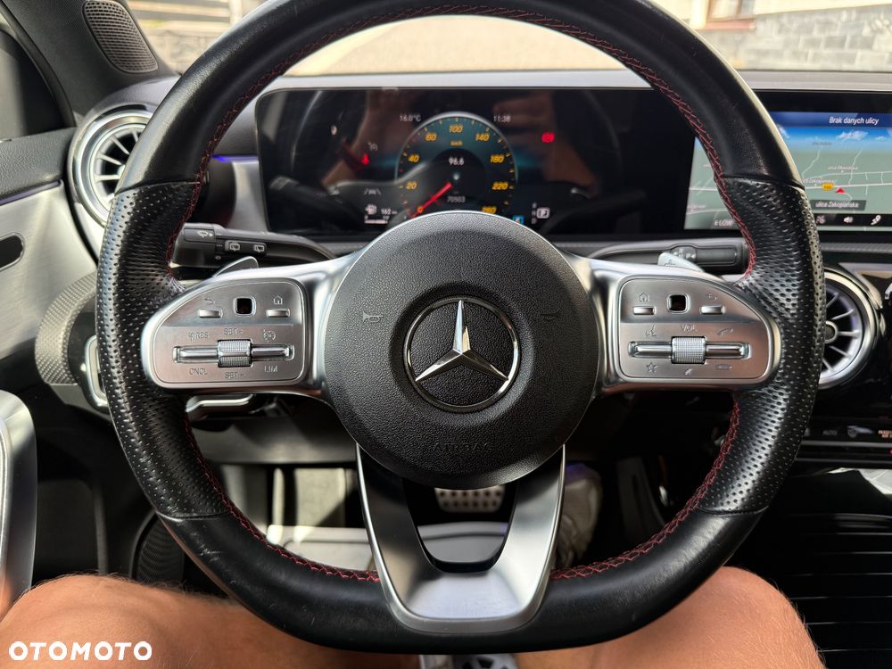 Mercedes-Benz Klasa A 180 7G-DCT AMG Line - 19