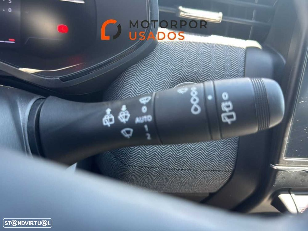 Renault Clio 1.0 TCe Techno — fotografia 13