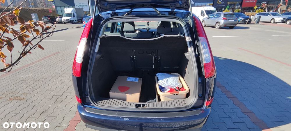 Ford C-MAX - 11