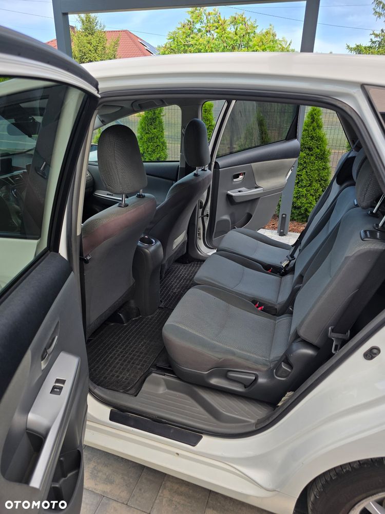 Toyota Prius+ (Hybrid) Comfort - 18