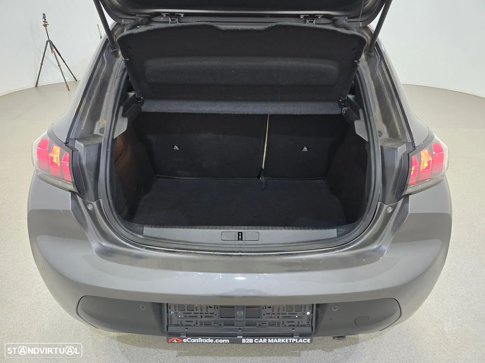 Peugeot 208 1.2 PureTech Allure EAT8 - 11