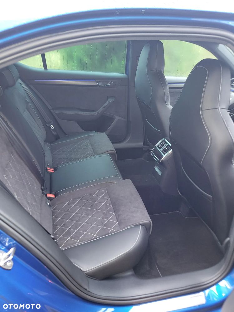 Skoda Superb 2.0 TSI Sportline DSG - 8