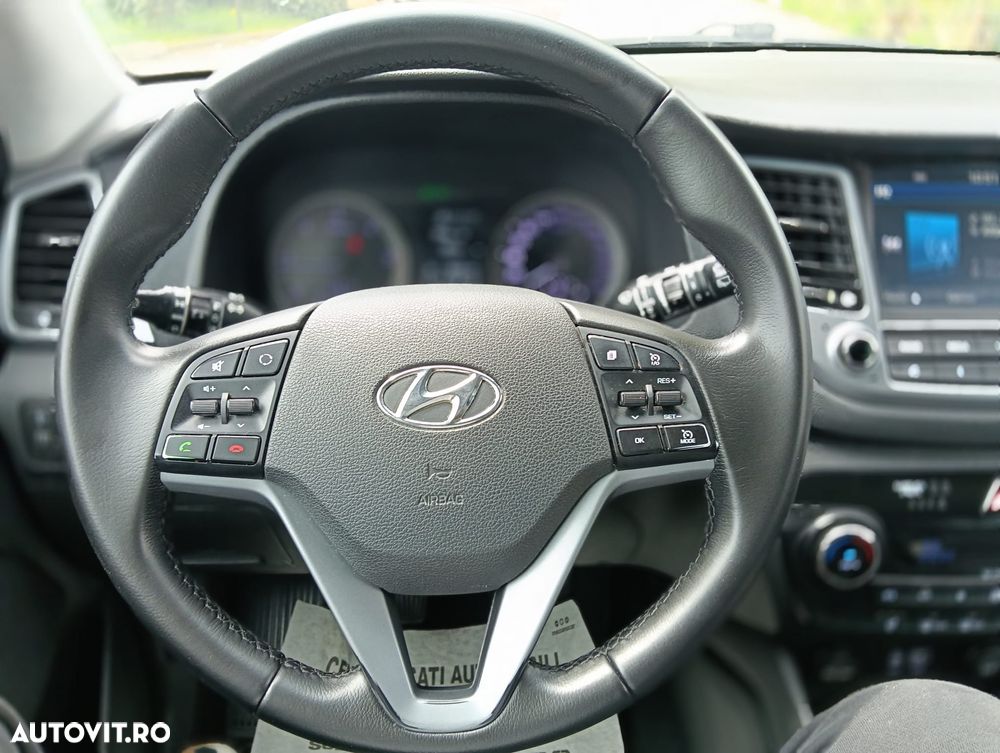 Hyundai Tucson blue 1.7 CRDi 2WD Intro Edition - 19