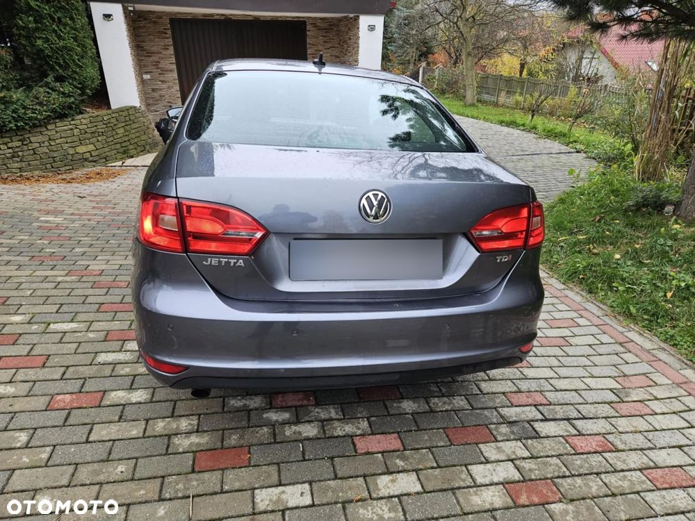 Volkswagen Jetta 1.6 TDI DPF Comfortline - 3