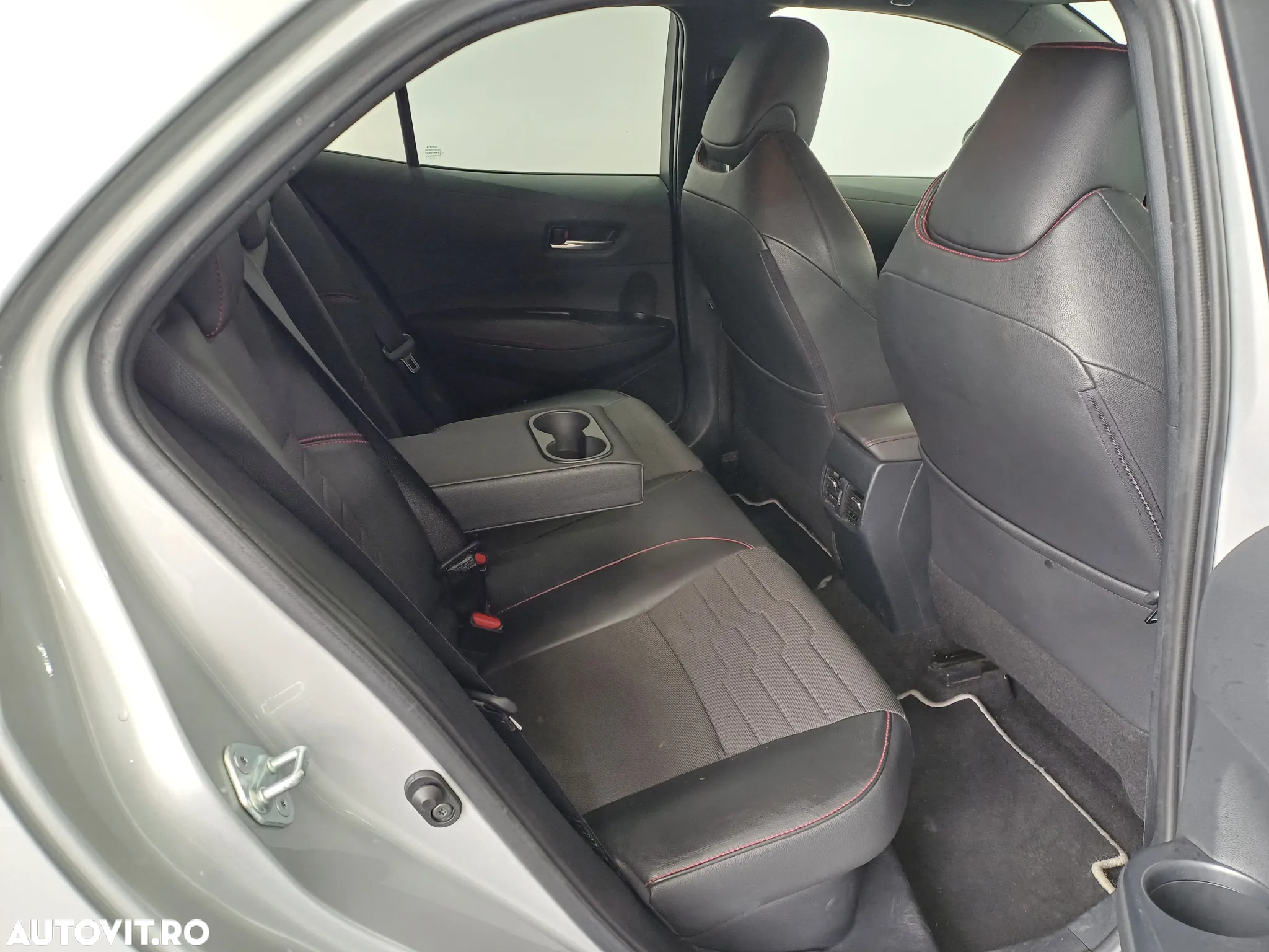 Toyota Corolla 1.8 HSD Exclusive interior Negru - 27