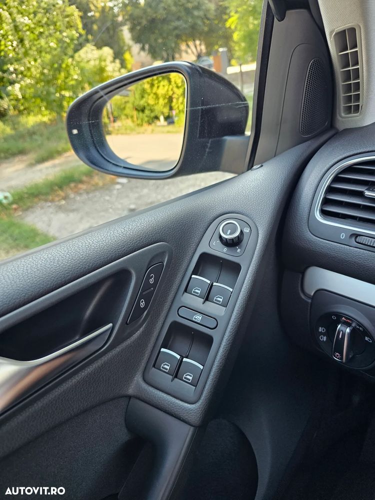 Volkswagen Golf 1.4 TSI Highline - 27