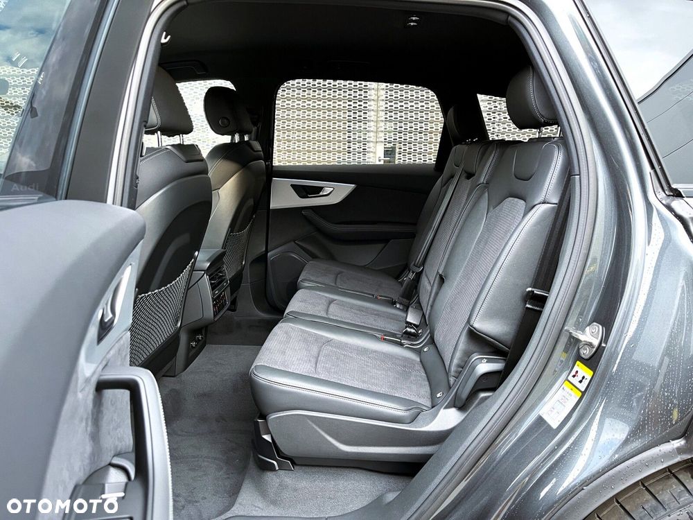 Audi Q7 - 21