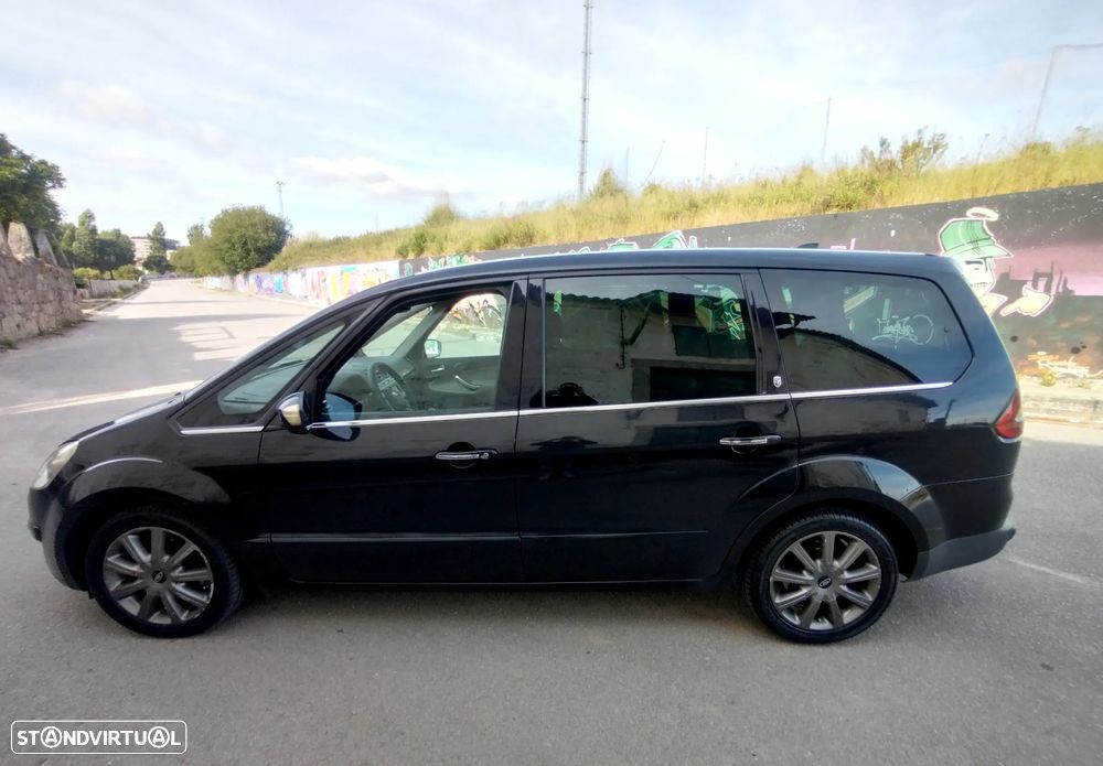 Ford Galaxy 2.0 TDCi Ghia - 16