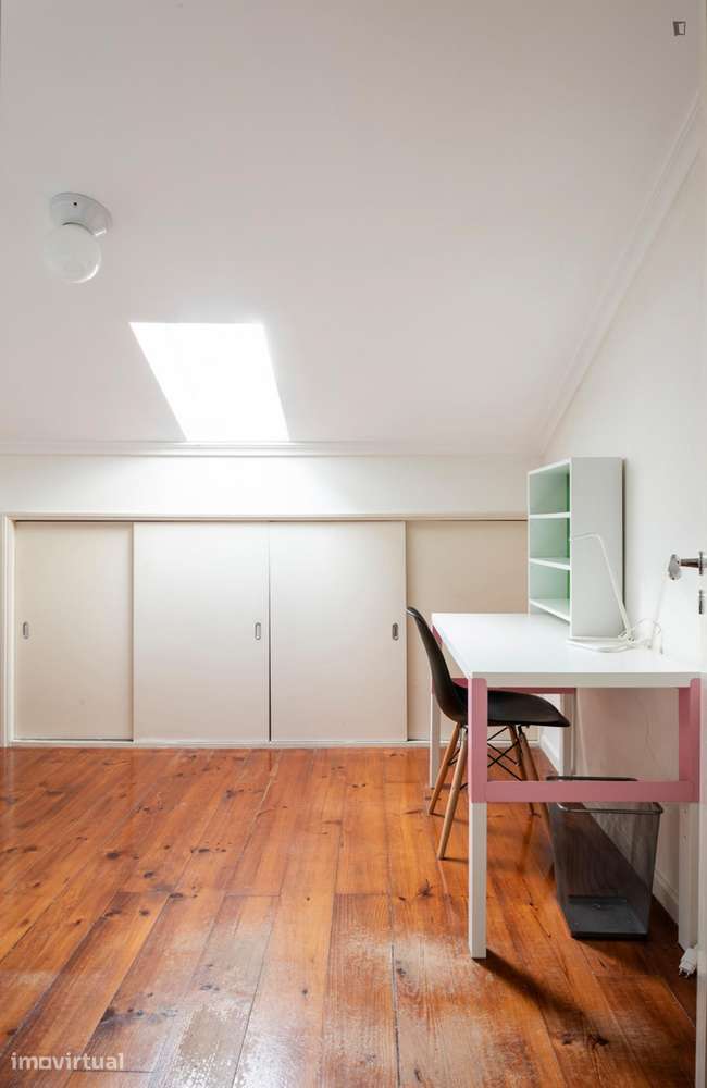 Quarto - localizado em Paranhos Porto - Grande imagem: 3/13