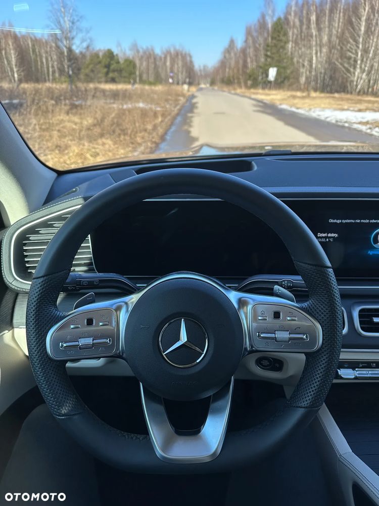 Mercedes-Benz GLS - 12