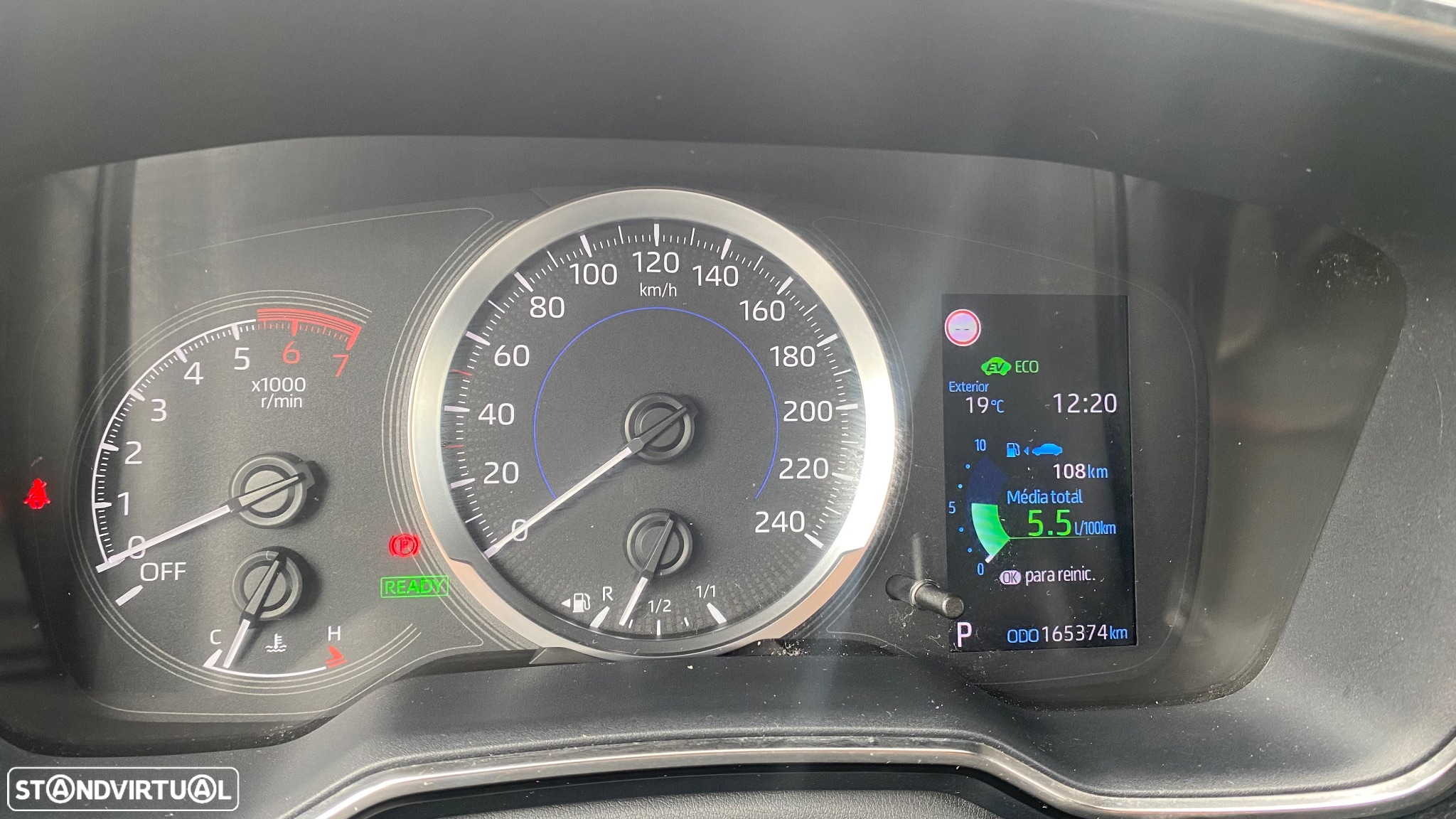 Toyota Corolla 1.8 Hybrid Comfort - 32