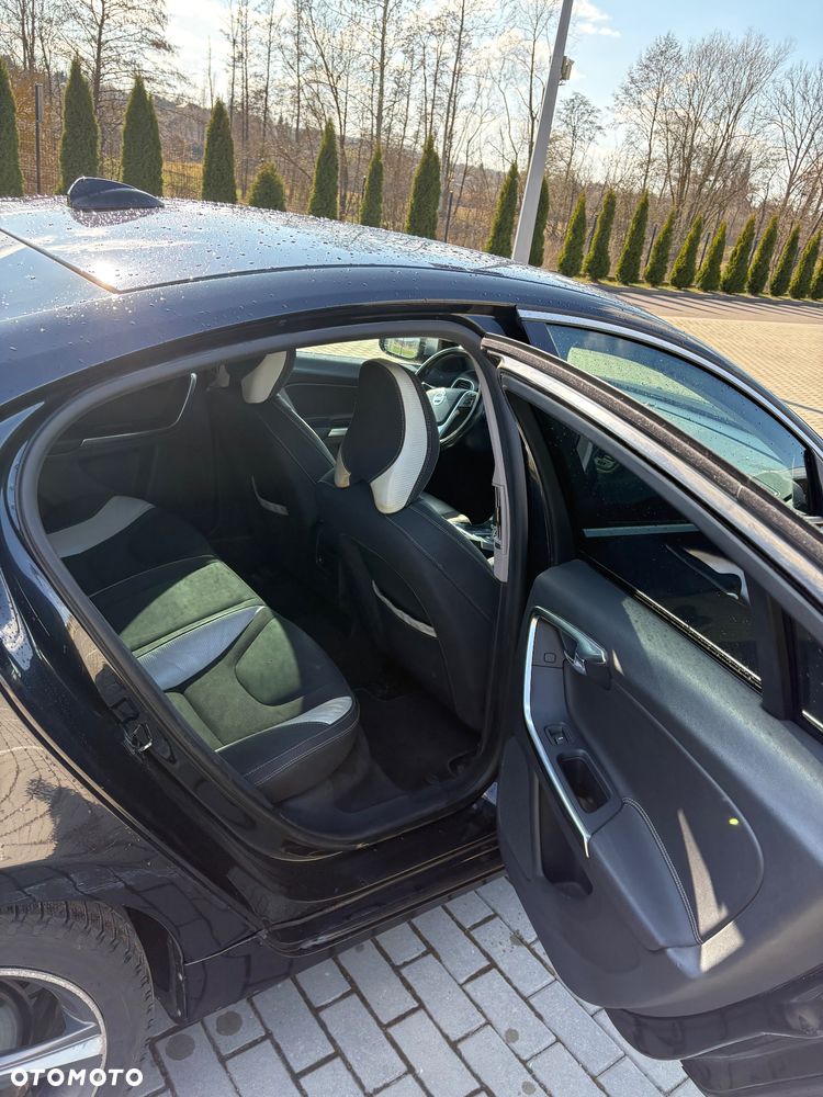 Volvo S60 D3 Geartronic R-Design - 18