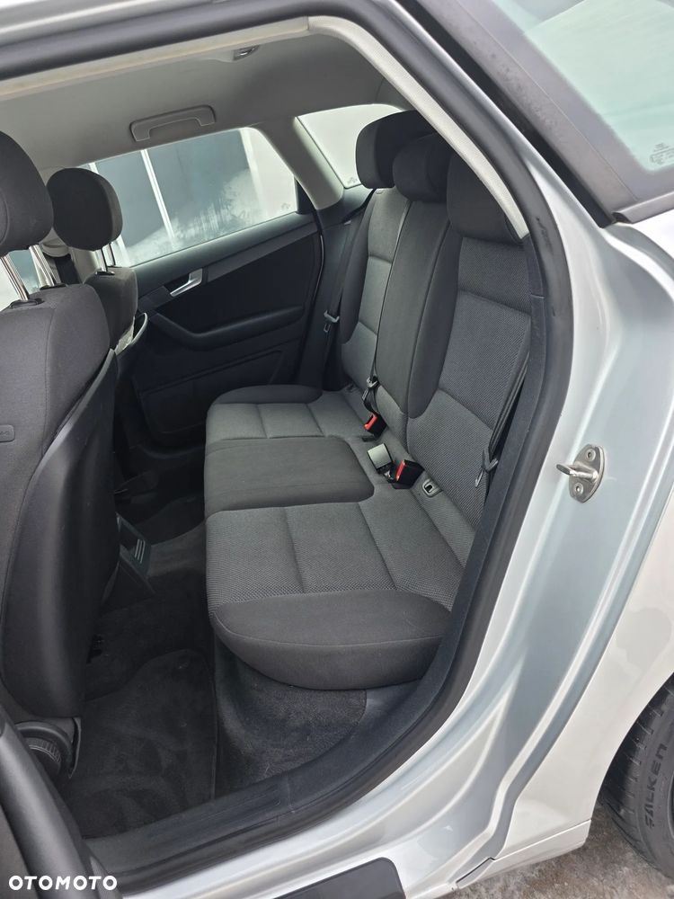 Audi A3 Sportback 2.0 TDI DPF Ambiente - 6