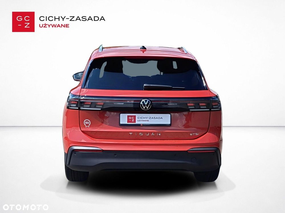 Volkswagen Tiguan - 4