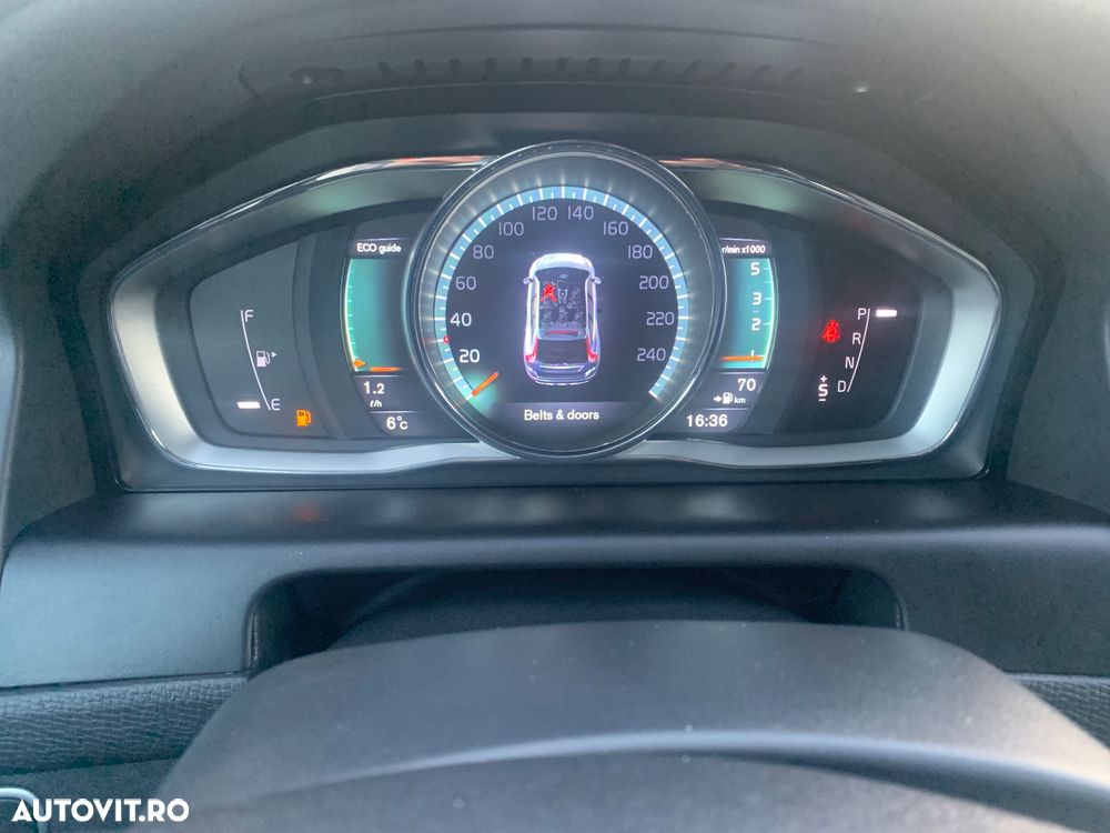 Volvo XC 60 D5AWD Summum - 8