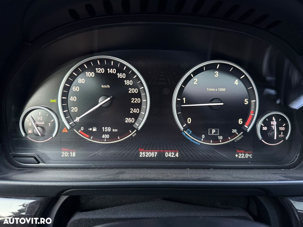 BMW Seria 5 520d Sport-Aut. - 15