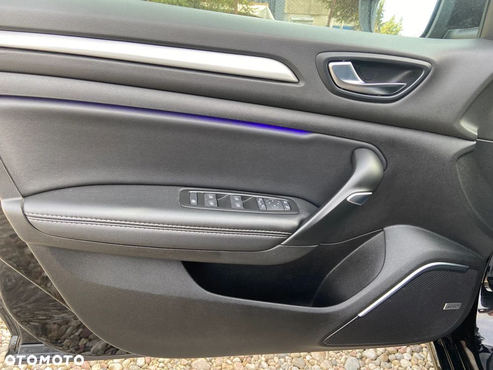 Renault Megane BLUE dCi 115 EDC BOSE EDITION - 31