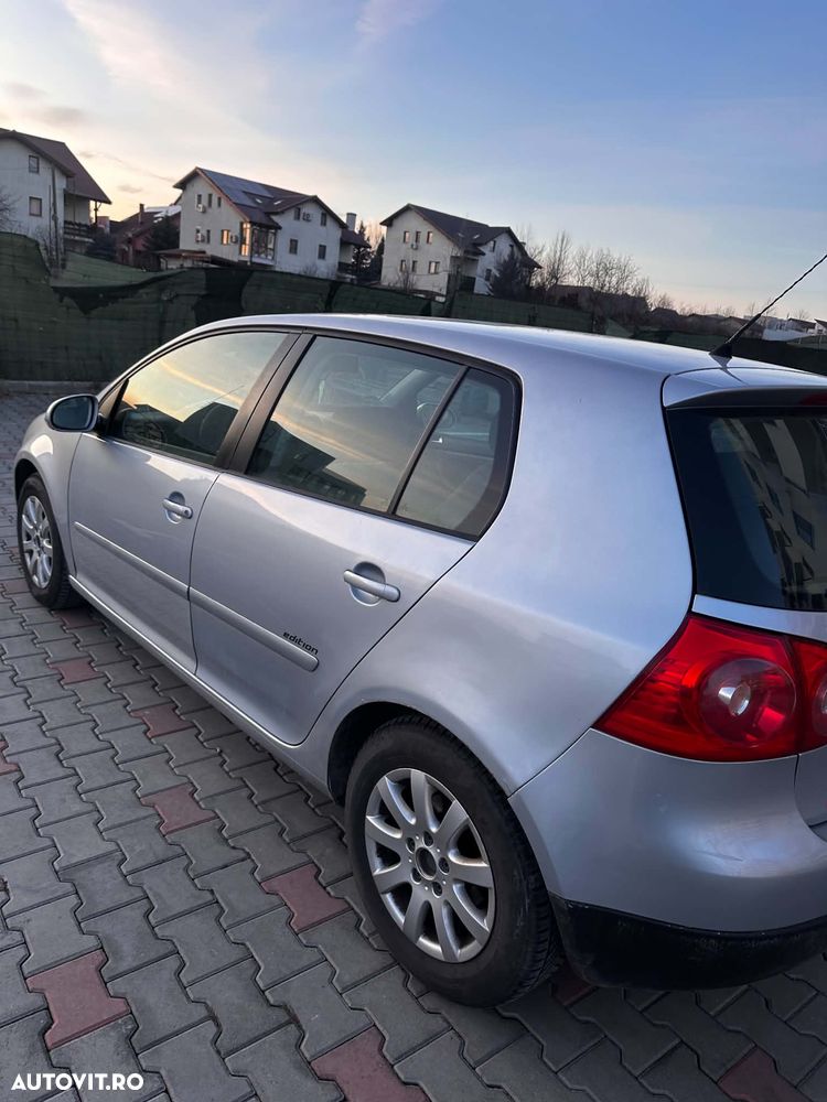 Volkswagen Golf - 9