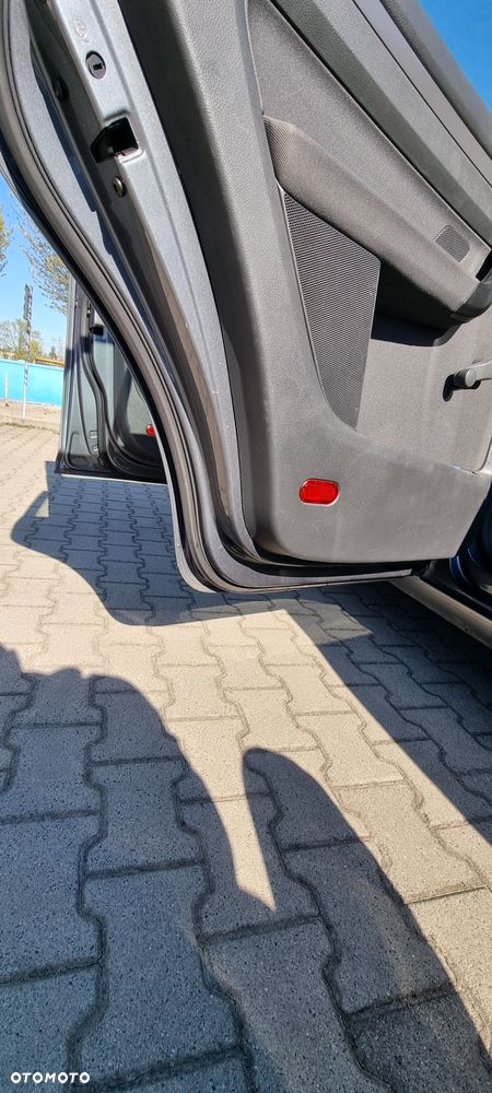 Volkswagen Touran 1.9 TDI Basis - 5