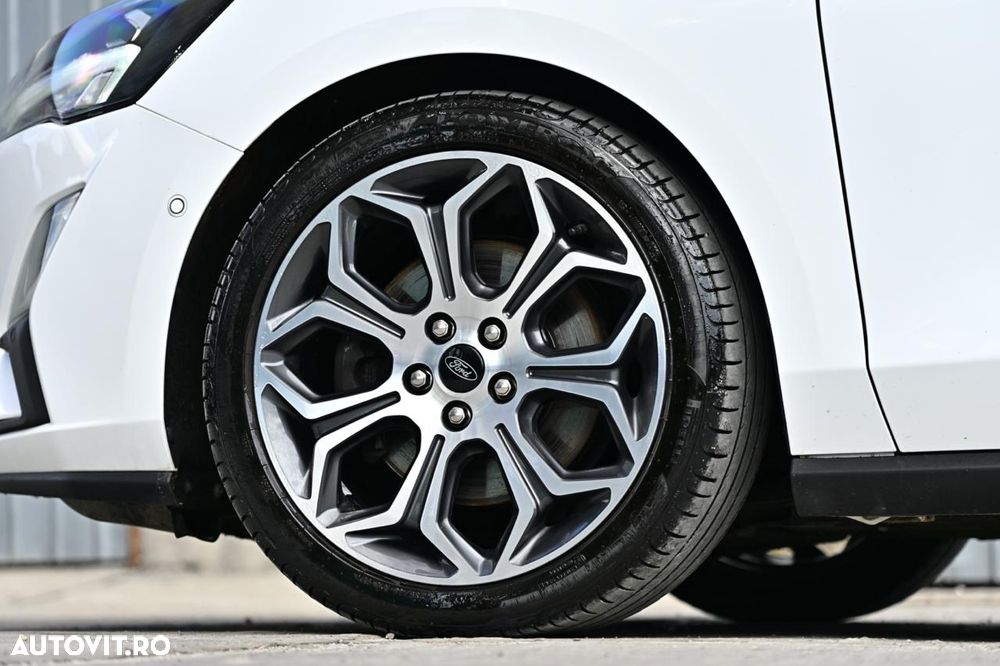 Ford Focus 2.0 EcoBlue Start-Stopp-System Aut. TITANIUM - 10