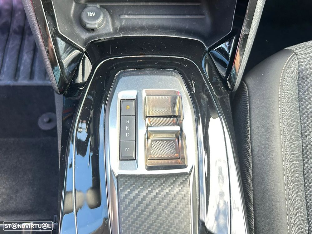 Peugeot 208 1.2 Hybrid Allure e-DCS6 - 37