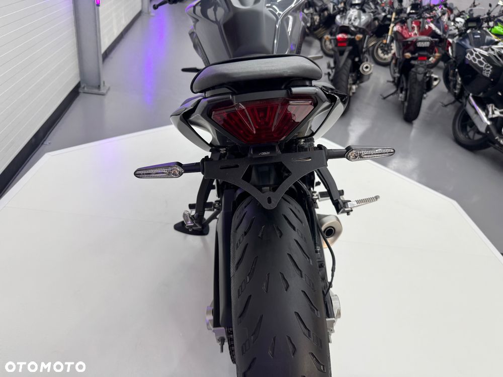 Yamaha MT - 19