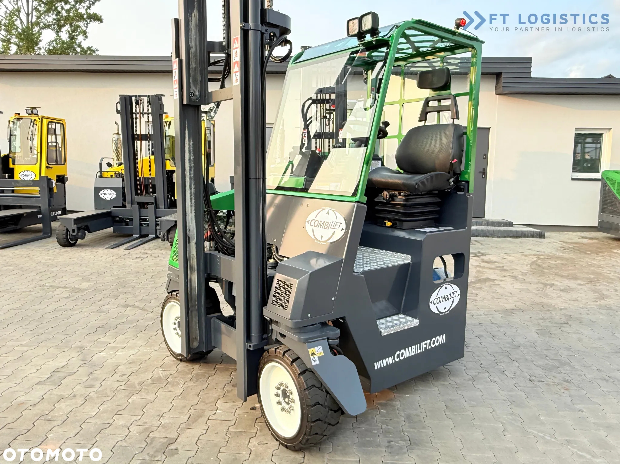 Combilift C4000CB / TRIPLEX - 5200MM / GAS / WOLNY SKOK / POZYCJONER WIDEŁ / PRZESUW WIDEŁ / WYSOKOŚĆ 2450MM / JAK NOWY - 34