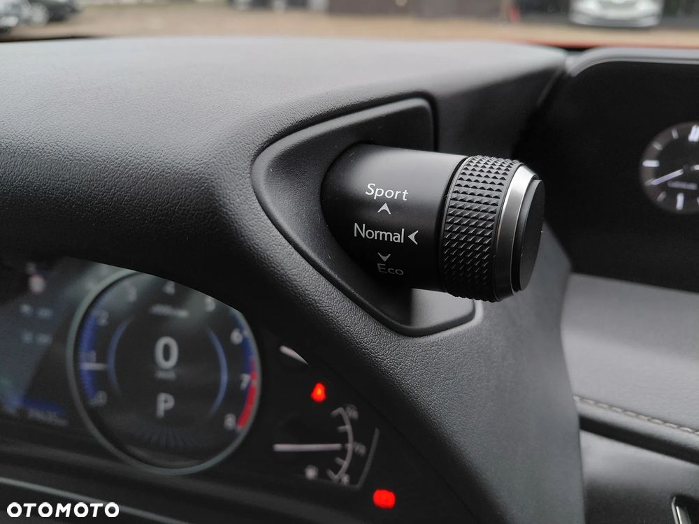 Lexus UX 200 GPF Business 2WD - 11